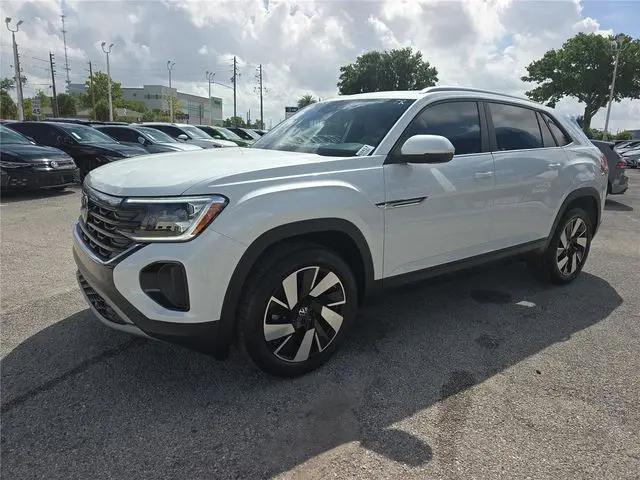 2026 Volkswagen Atlas Cross Sport SE with Technology
