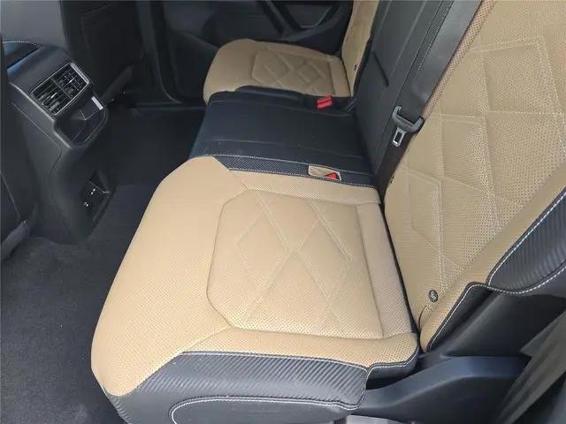 2026 Volkswagen Atlas Cross Sport SE with Technology