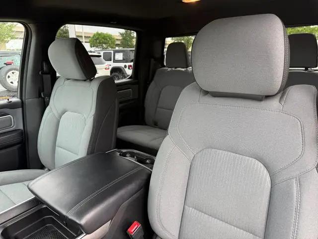 2021 Ram 1500 Big Horn Crew Cab 4x4 6'4" Box