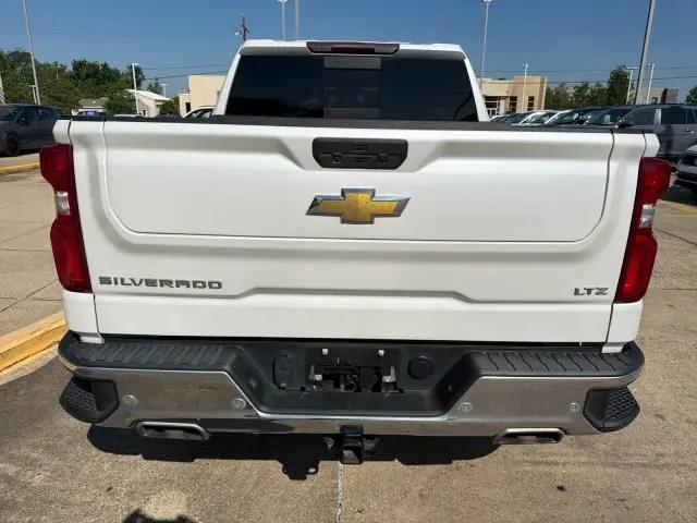 2021 Chevrolet Silverado 1500 4WD Crew Cab Short Bed LTZ