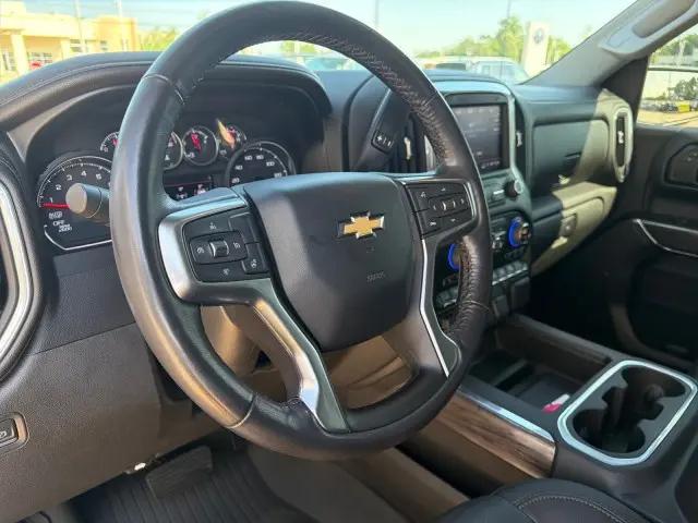 2021 Chevrolet Silverado 1500 4WD Crew Cab Short Bed LTZ
