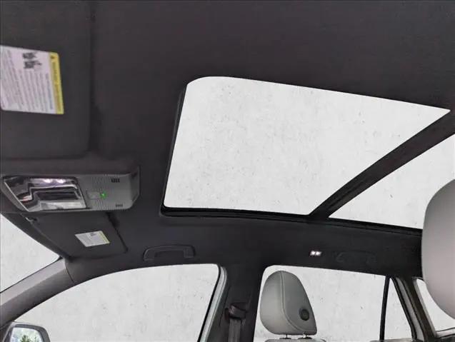 2026 Volkswagen Atlas Cross Sport SEL R-Line Black