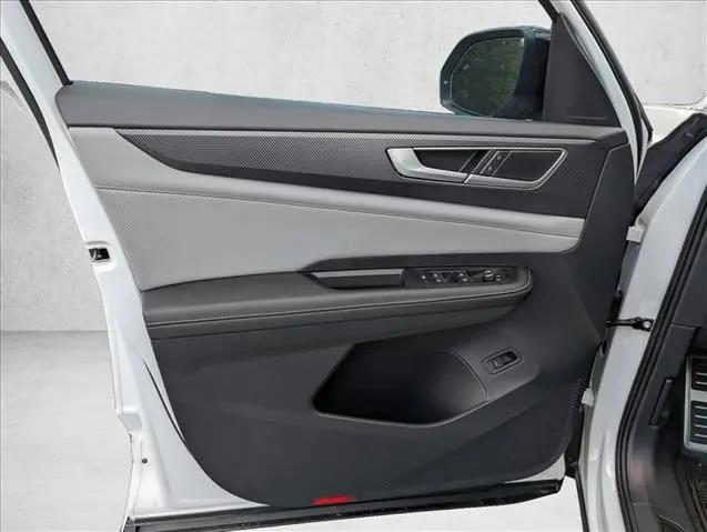 2026 Volkswagen Atlas Cross Sport SEL R-Line Black