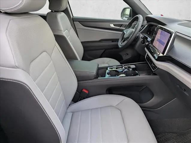 2026 Volkswagen Atlas Cross Sport SEL R-Line Black