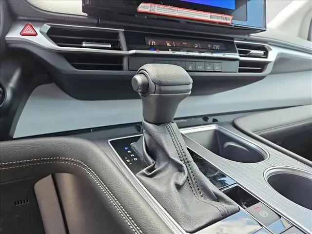 2025 Toyota Sienna LE