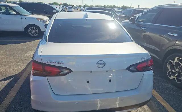 2024 Nissan Versa 1.6 SV