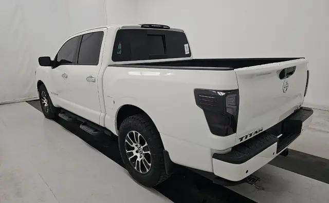2021 Nissan Titan Crew Cab SV 4x2