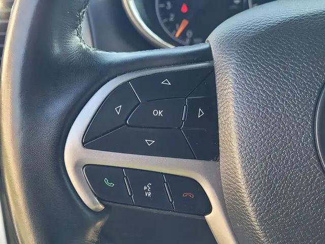 2022 Jeep Grand Cherokee Laredo X 4x4