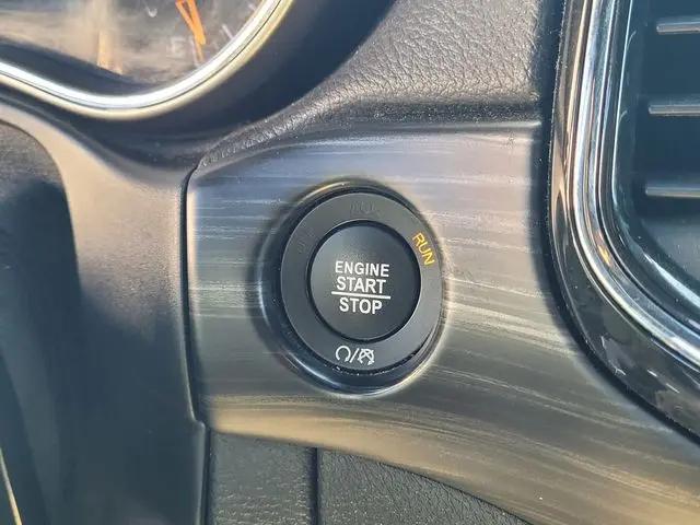 2022 Jeep Grand Cherokee Laredo X 4x4