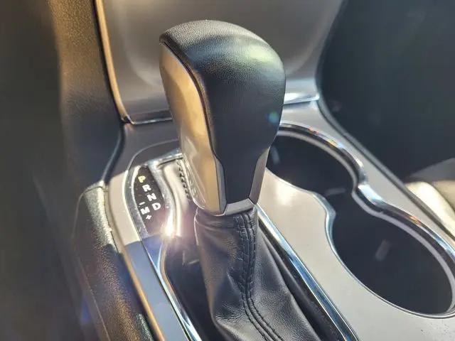 2022 Jeep Grand Cherokee Laredo X 4x4