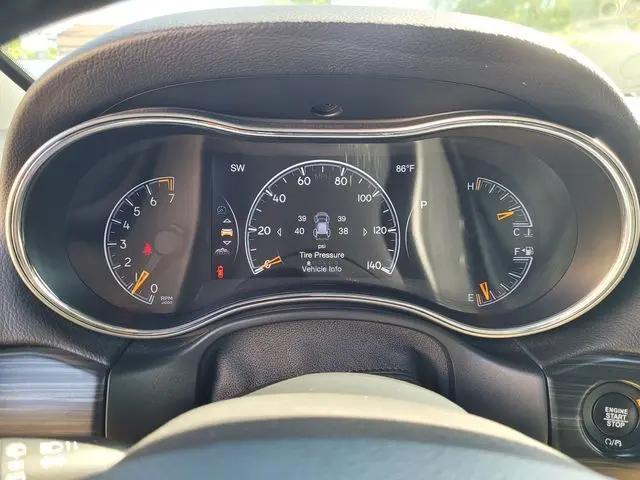 2022 Jeep Grand Cherokee Laredo X 4x4