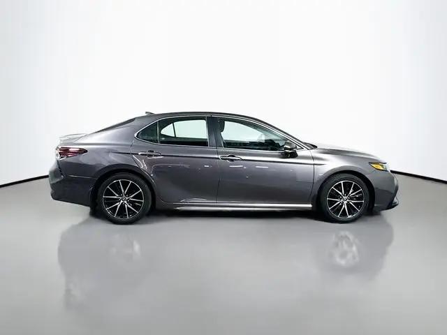 2023 Toyota Camry SE AWD