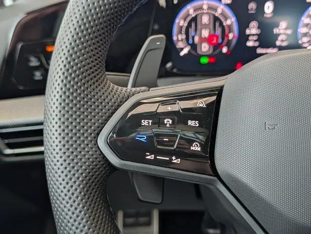 2026 Volkswagen Golf R Base