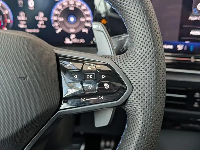 2026 Volkswagen Golf R Base