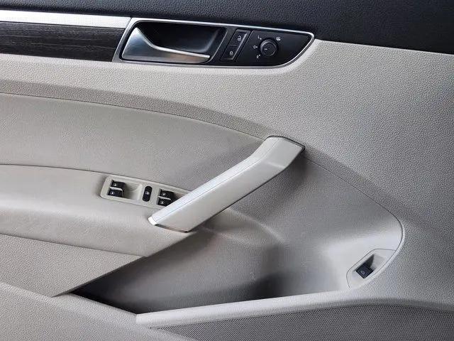 2018 Volkswagen Passat 2.0T SE