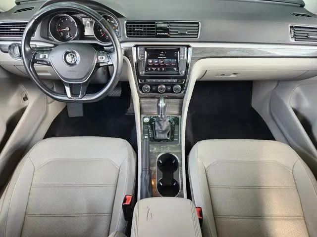 2018 Volkswagen Passat 2.0T SE