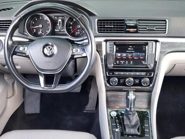 2018 Volkswagen Passat 2.0T SE