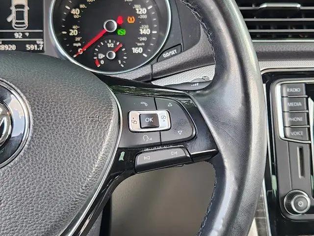 2018 Volkswagen Passat 2.0T SE