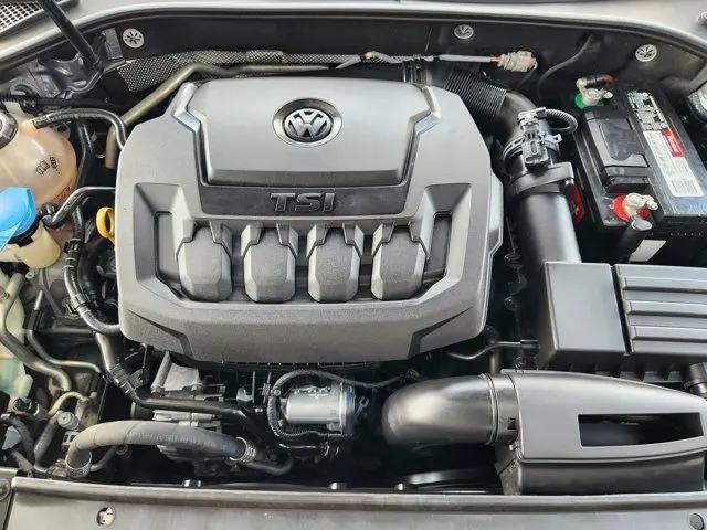 2018 Volkswagen Passat 2.0T SE