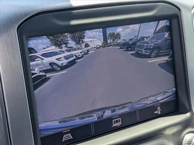 2022 GMC Sierra 1500 Limited 4WD Crew Cab Short Box SLT