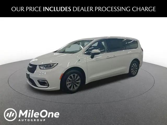 2023 Chrysler Pacifica Hybrid Touring L for sale in Lutherville, MD