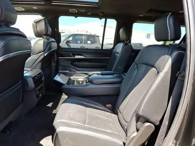 2024 Jeep Grand Wagoneer L Series II 4x4