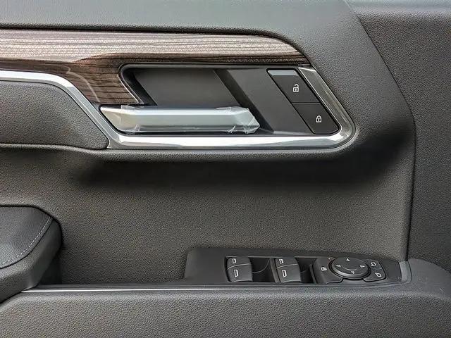 2026 Chevrolet Silverado 1500 4WD Crew Cab Short Bed LT Trail Boss