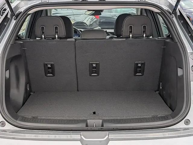 2027 Chevrolet Bolt LT FWD