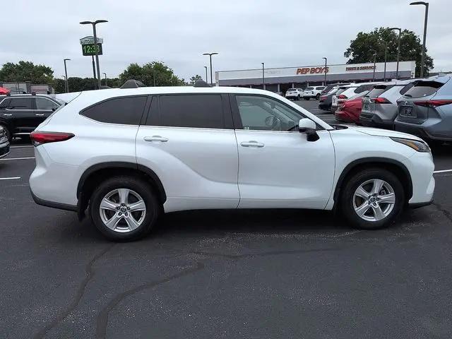2023 Toyota Highlander L