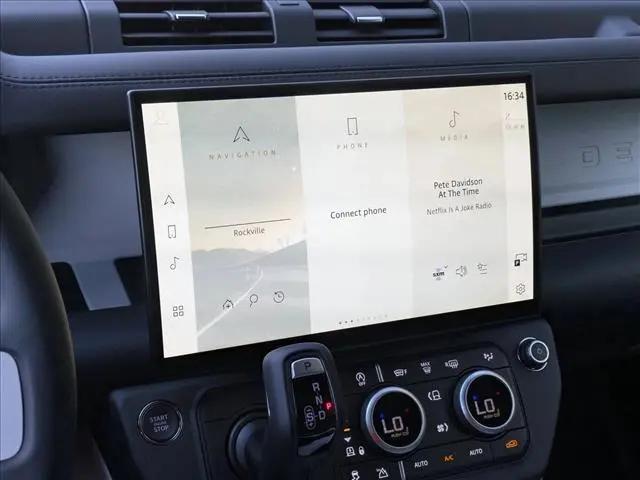 2026 Land Rover Defender P400 X-Dynamic SE