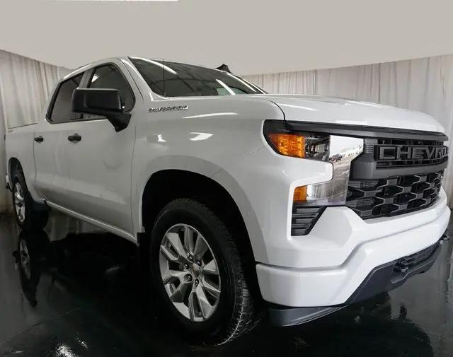 2026 Chevrolet Silverado 1500 4WD Crew Cab Short Bed Custom