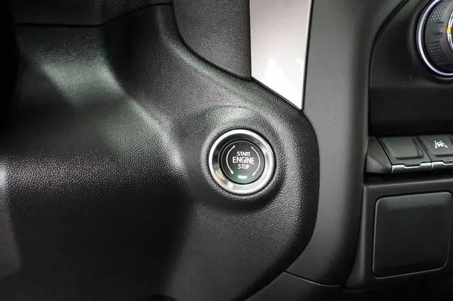 2026 Chevrolet Silverado 1500 4WD Crew Cab Short Bed Custom