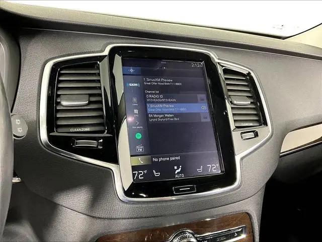 2016 Volvo XC90 T6 Momentum