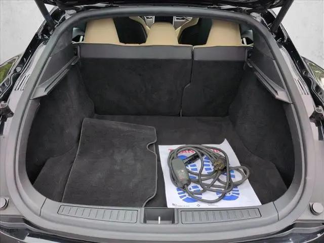 2015 Tesla Model S 70D