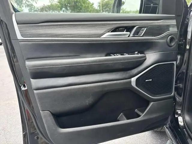 2024 Jeep Wagoneer Series II 4x2