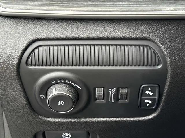 2024 Jeep Wagoneer Series II 4x2