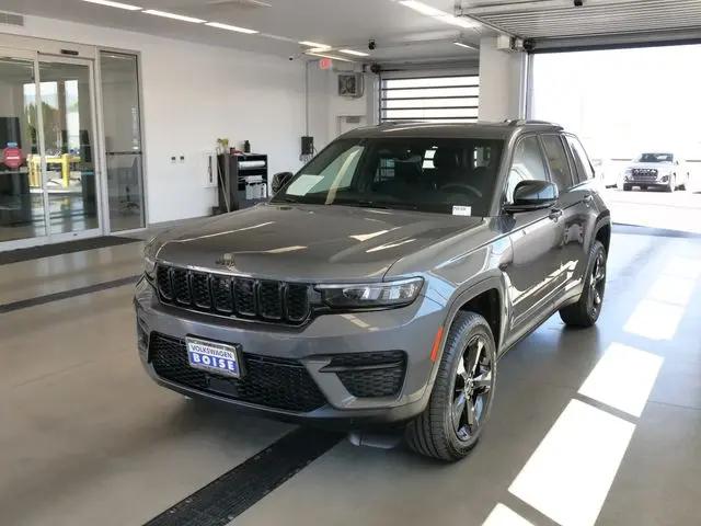 2023 Jeep Grand Cherokee Altitude 4x4