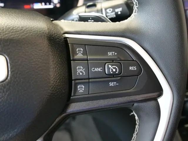2023 Jeep Grand Cherokee Altitude 4x4