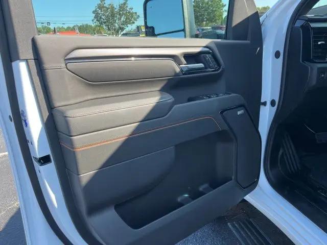 2026 GMC Sierra 2500HD Crew Cab, Standard Bed, AT4, 4WD