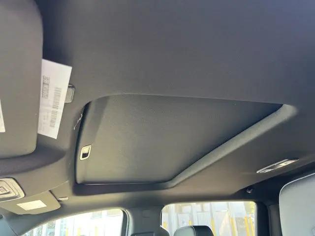 2026 GMC Sierra 2500HD Crew Cab, Standard Bed, AT4, 4WD