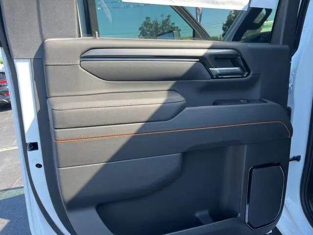 2026 GMC Sierra 2500HD Crew Cab, Standard Bed, AT4, 4WD