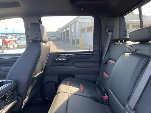 2026 GMC Sierra 2500HD Crew Cab, Standard Bed, AT4, 4WD
