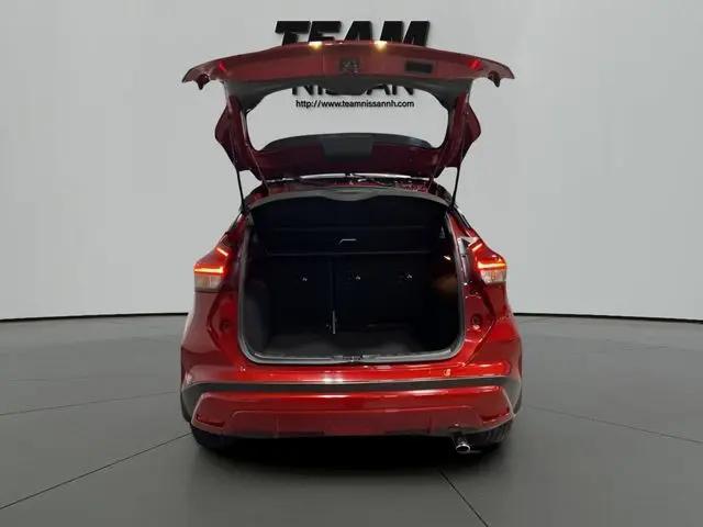 2024 Nissan Kicks SR Xtronic CVT