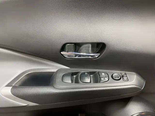 2024 Nissan Kicks SR Xtronic CVT