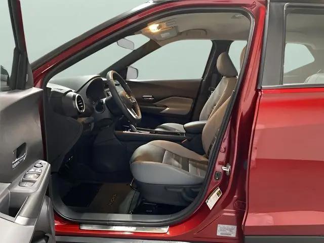 2024 Nissan Kicks SR Xtronic CVT