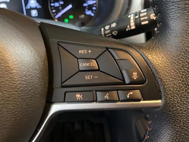 2024 Nissan Kicks SR Xtronic CVT