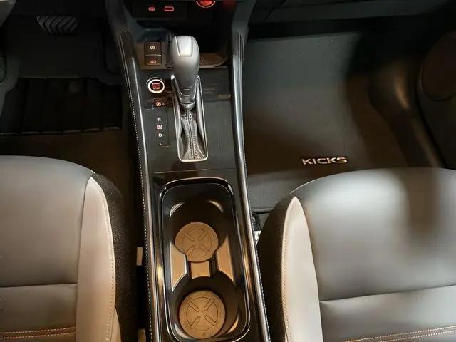 2024 Nissan Kicks SR Xtronic CVT