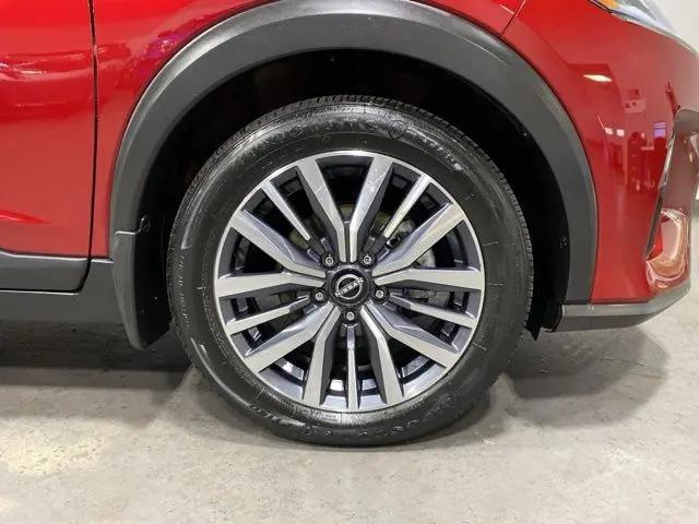 2024 Nissan Kicks SR Xtronic CVT