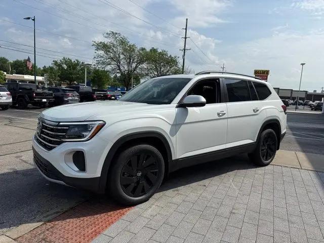2026 Volkswagen Atlas SE with Technology