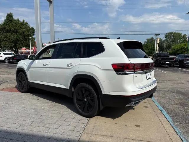2026 Volkswagen Atlas SE with Technology